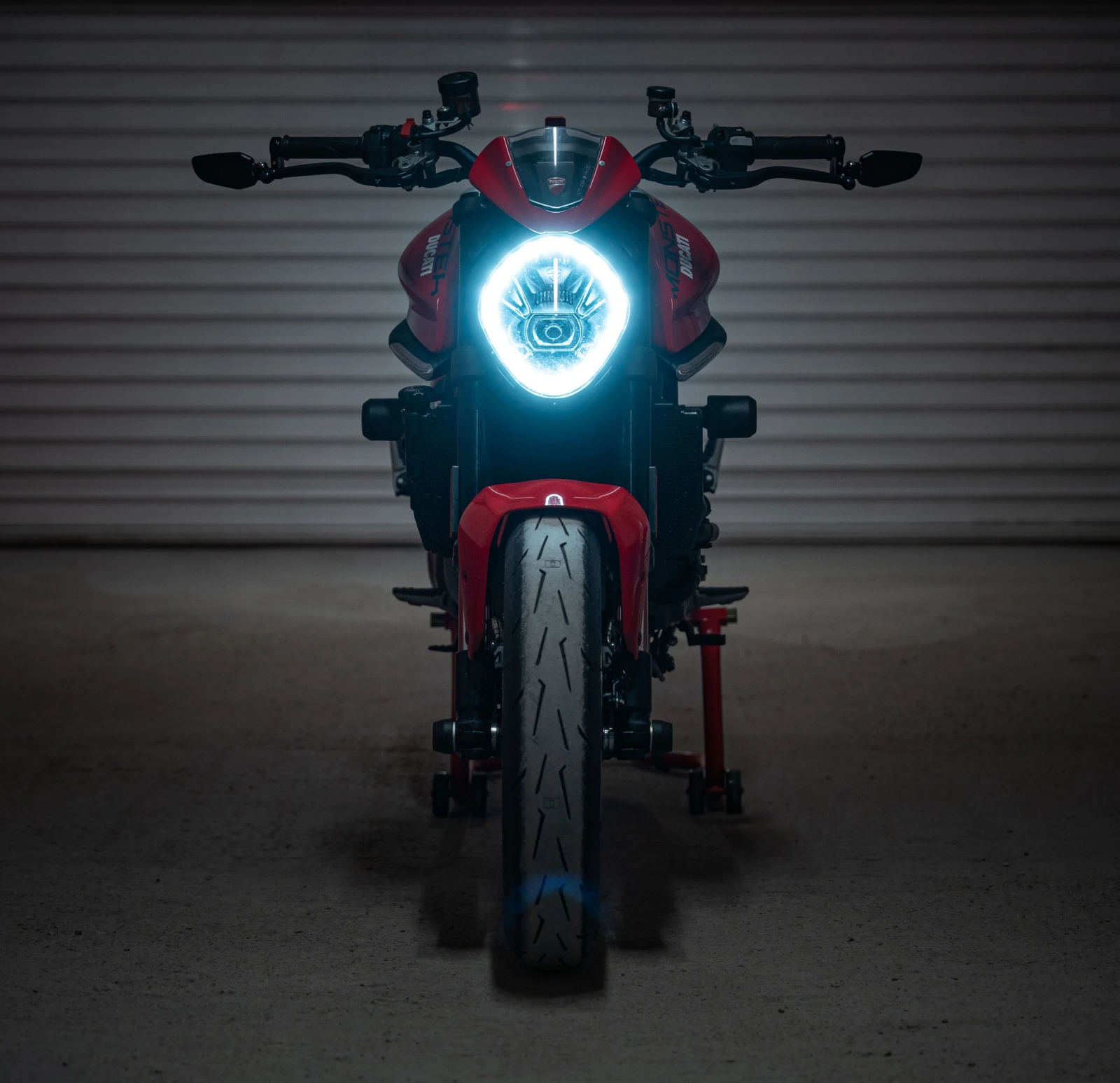 Ducati Monster Plus 937, снимка 16 - Мотоциклети и мототехника - 51461057