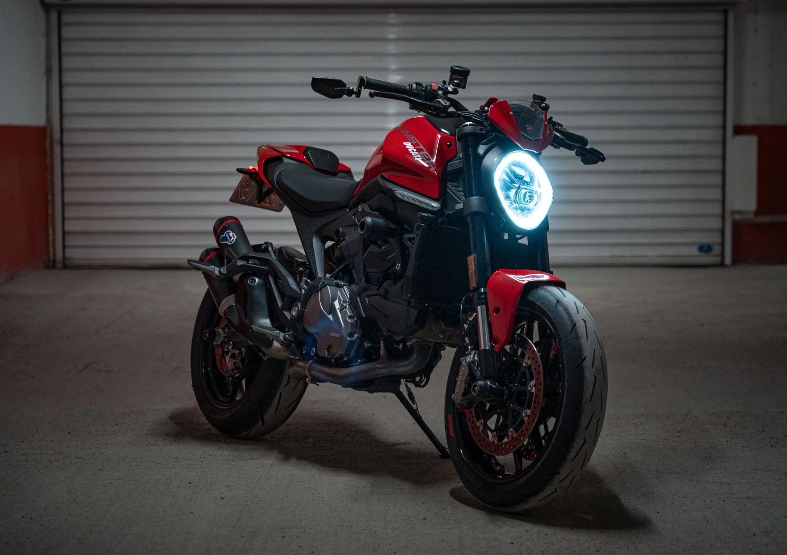 Ducati Monster Plus 937