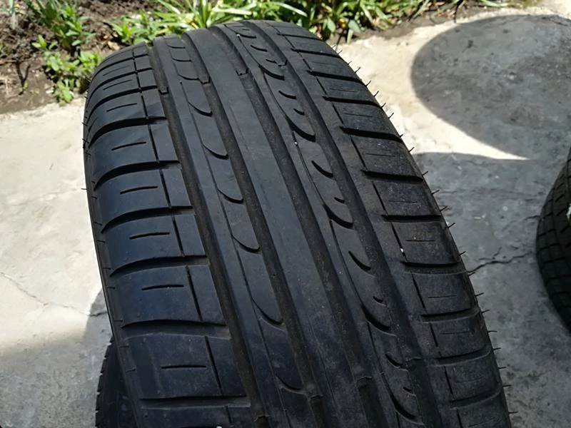 Гуми Летни 205/60R15, снимка 2 - Гуми и джанти - 21549510