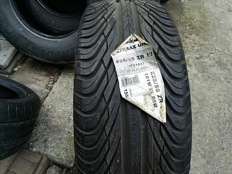 Гуми Летни 225/55R17, снимка 1 - Гуми и джанти - 22708572