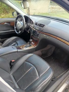 Mercedes-Benz E 200, снимка 6
