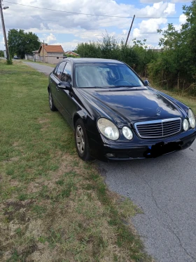 Mercedes-Benz E 200, снимка 2