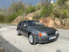 Opel Kadett 1.3, снимка 2