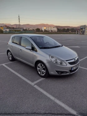 Opel Corsa Внос 1.7 cosmo 4 врати, снимка 3