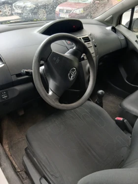 Toyota Yaris - 2300 € / 4498.41 лв. - 29934283 8