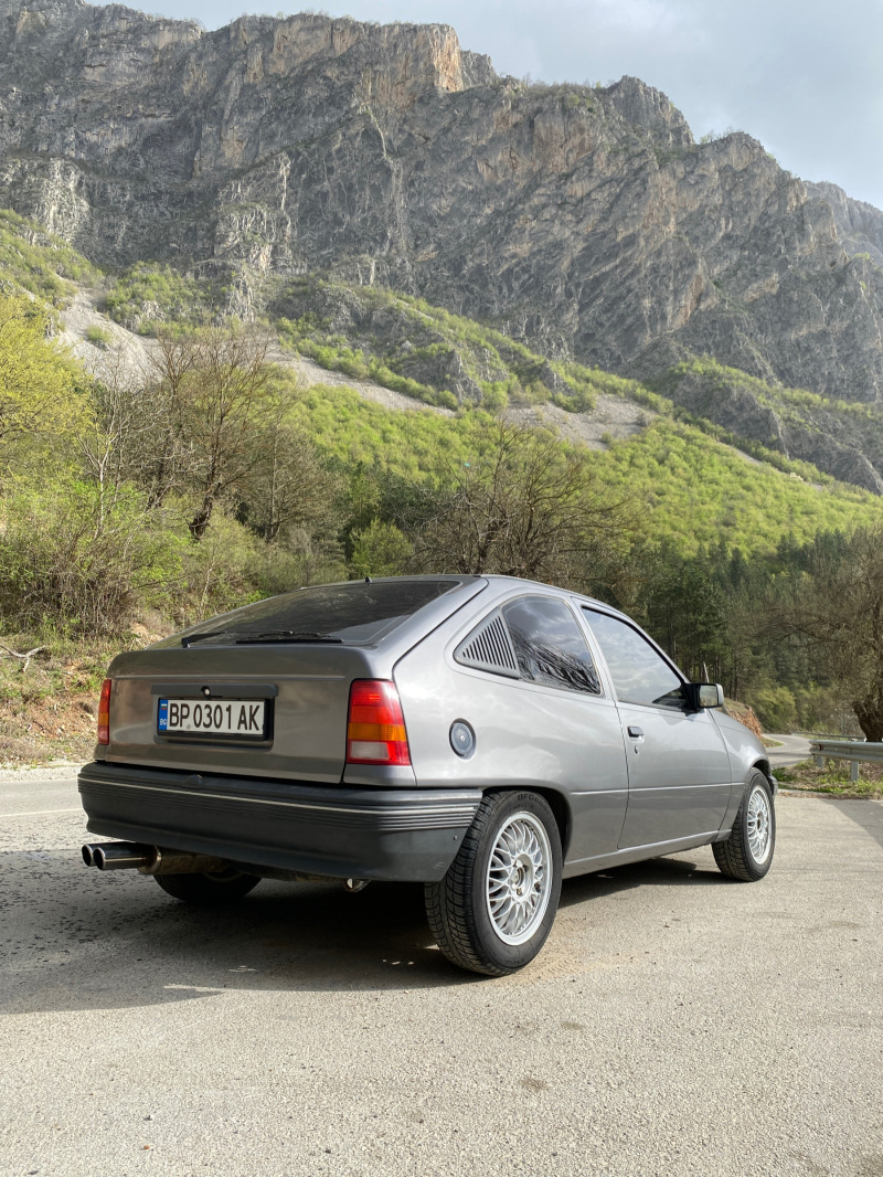 Opel Kadett 1.3, снимка 3 - Автомобили и джипове - 45058372