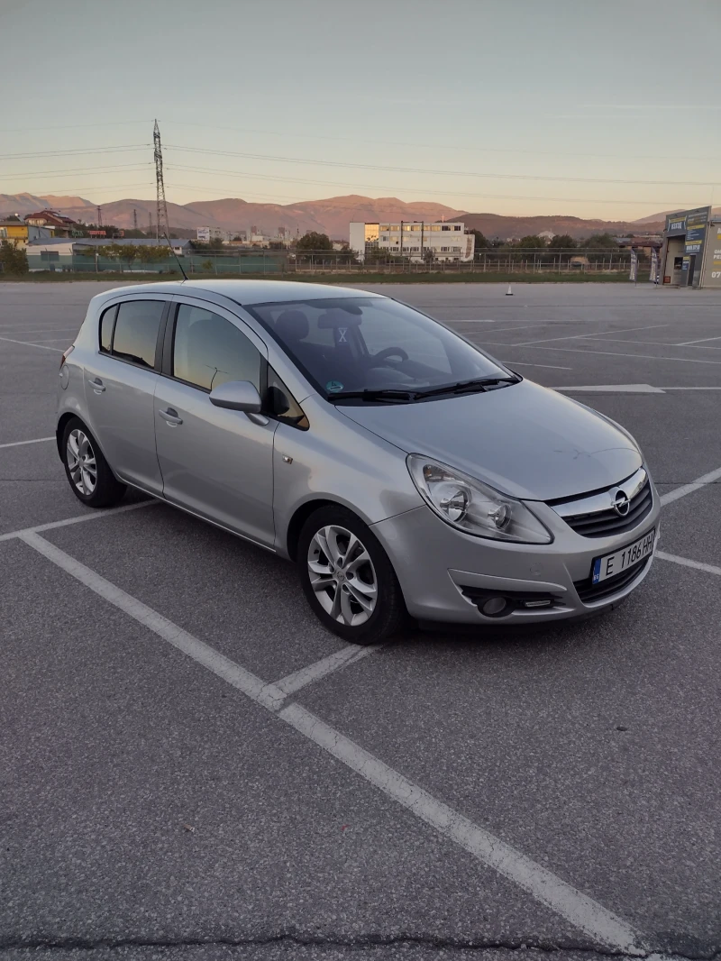 Opel Corsa Внос 1.7 cosmo 4 врати, снимка 3 - Автомобили и джипове - 47918009