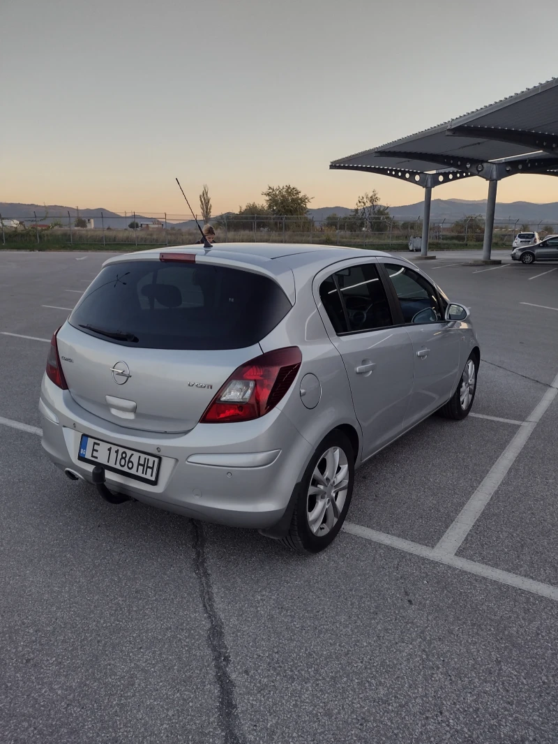 Opel Corsa Внос 1.7 cosmo 4 врати, снимка 5 - Автомобили и джипове - 47918009