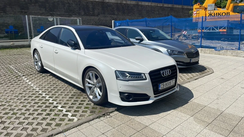 Audi S8 Plus, снимка 2 - Автомобили и джипове - 48168625