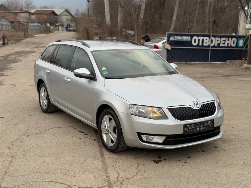 Skoda Octavia 2.0TDI DSG, снимка 2 - Автомобили и джипове - 49060275