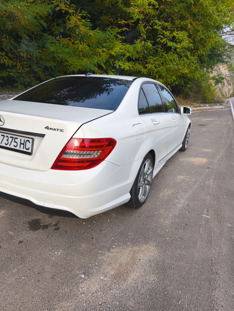 Mercedes-Benz C 250, снимка 5 - Автомобили и джипове - 52088126