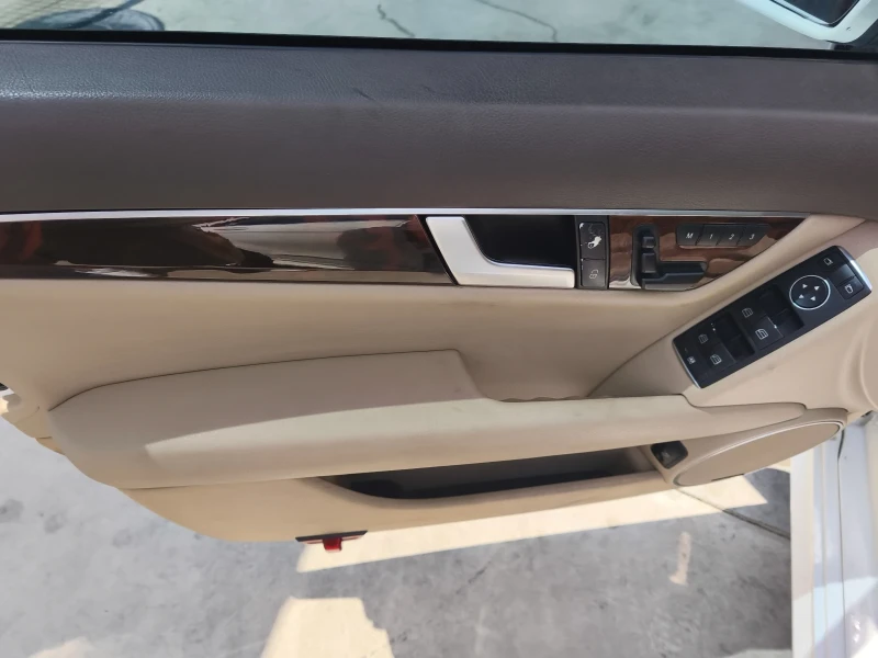 Mercedes-Benz C 250, снимка 16 - Автомобили и джипове - 52088126