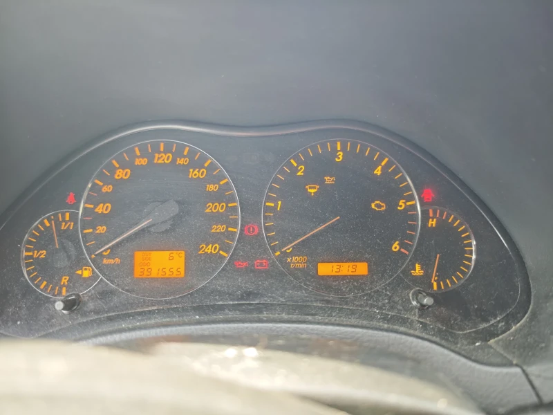 Toyota Avensis, снимка 7 - Автомобили и джипове - 52776540