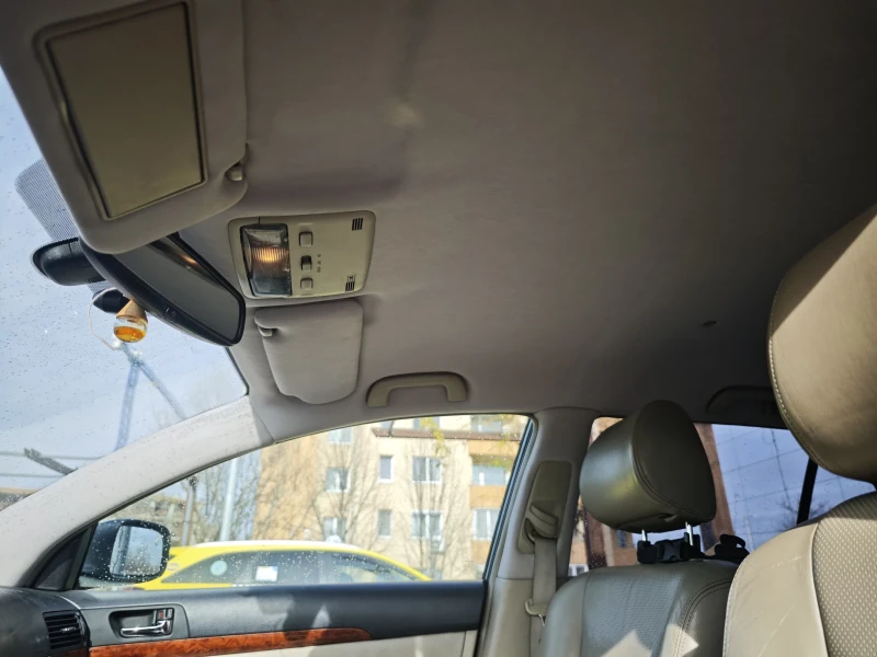 Toyota Avensis, снимка 13 - Автомобили и джипове - 52776540