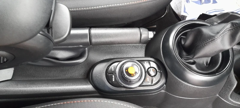 Mini One Купе, снимка 4 - Автомобили и джипове - 52856943