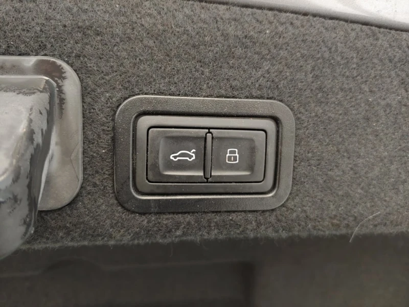 Audi A6 * АВТО КРЕДИТ* ЦЕНА ДО БГ * СЕРВИЗНА ИСТОРИЯ * , снимка 17 - Автомобили и джипове - 52914108