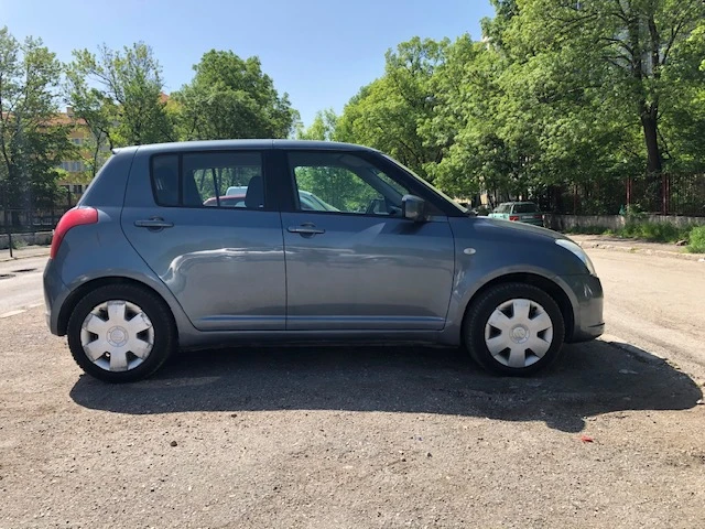 Suzuki Swift, снимка 3 - Автомобили и джипове - 47545755