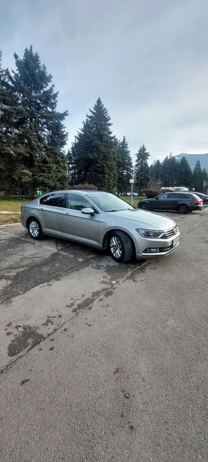 VW Passat, снимка 5 - Автомобили и джипове - 49212229