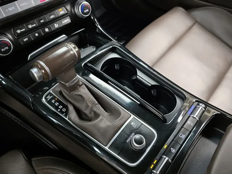 Kia Stinger | Mobile.bg � ����������� 9