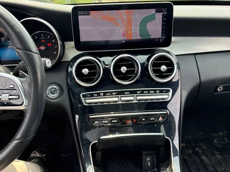 Mercedes-Benz C 300 * 4MATIC * CARFAX * ОПЦИЯ ЗА ФИНАНСИРАНЕ , снимка 8 - Автомобили и джипове - 55436054