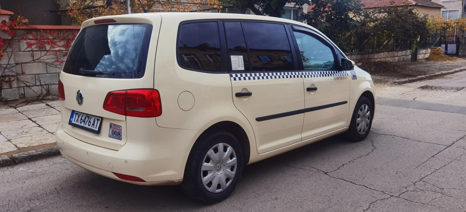 VW Touran 1.6tdi 7места - изображение 2