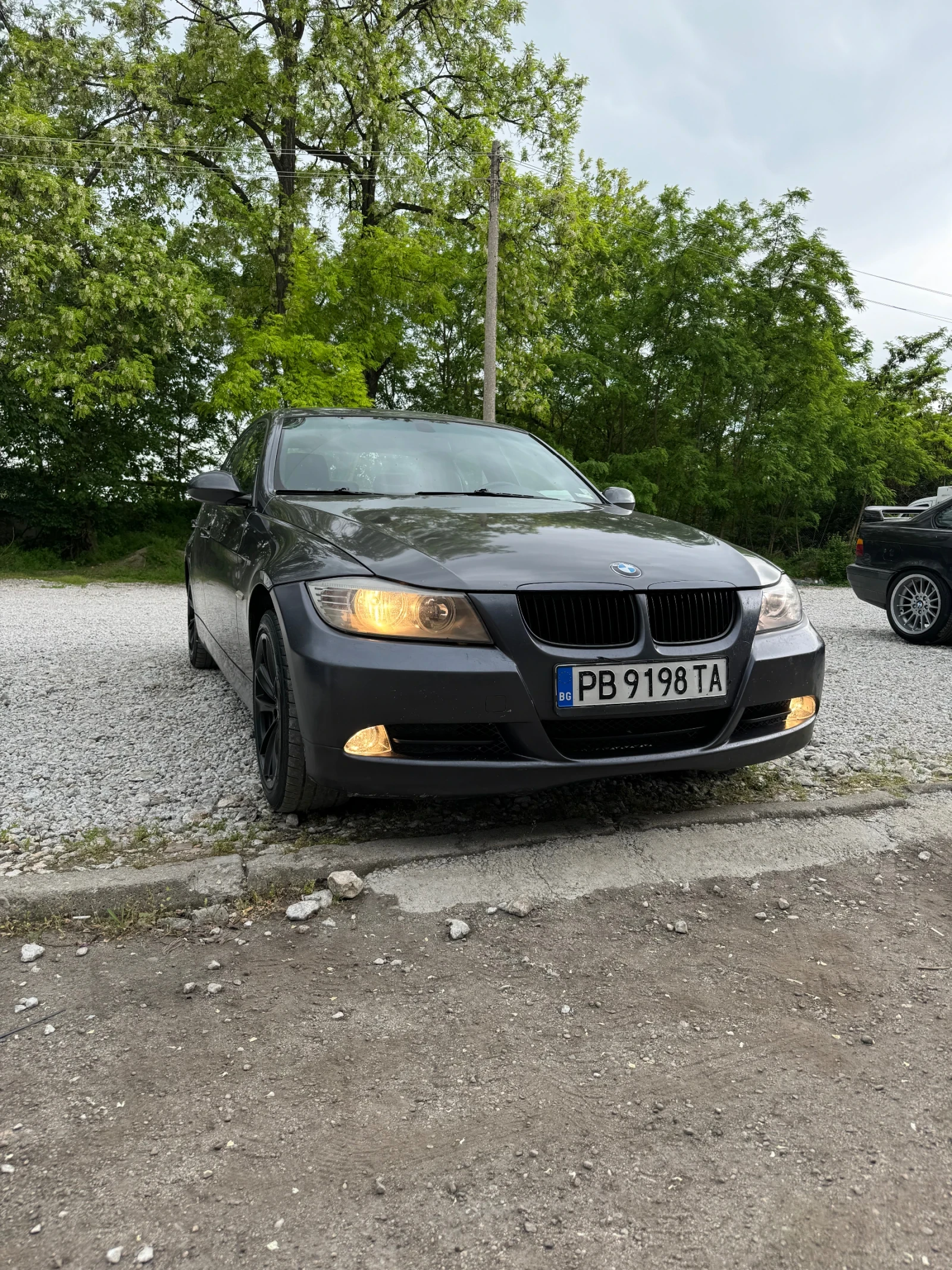 BMW 320 320d - изображение 2