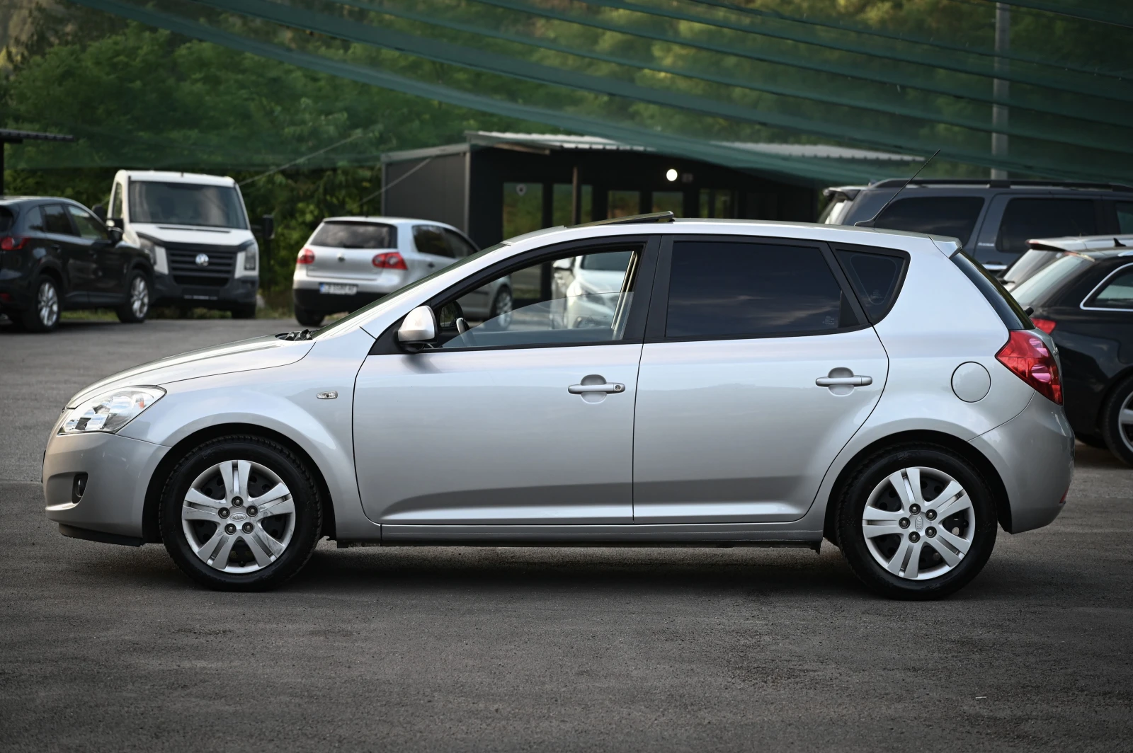 Kia Ceed 1.6 БЕНЗИН / АВТОМАТ / УНИКАТ !!! - изображение 2