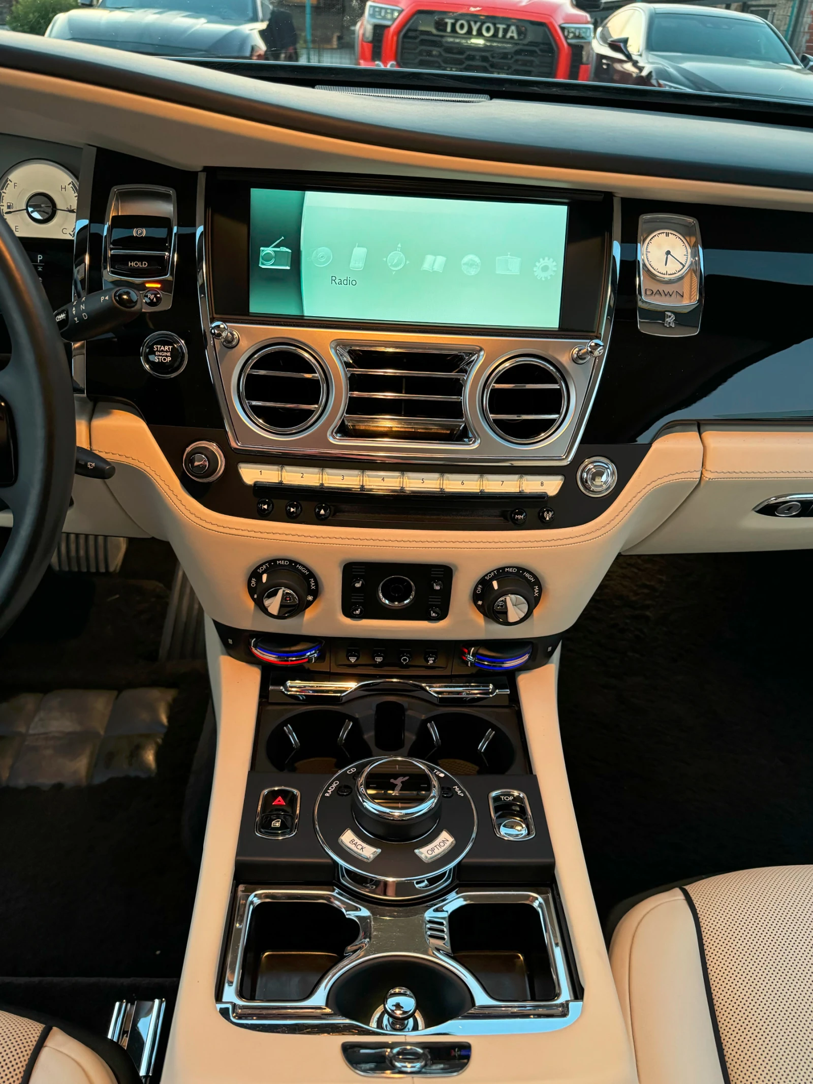 Rolls-Royce Dawn | Mobile.bg — изображение 12