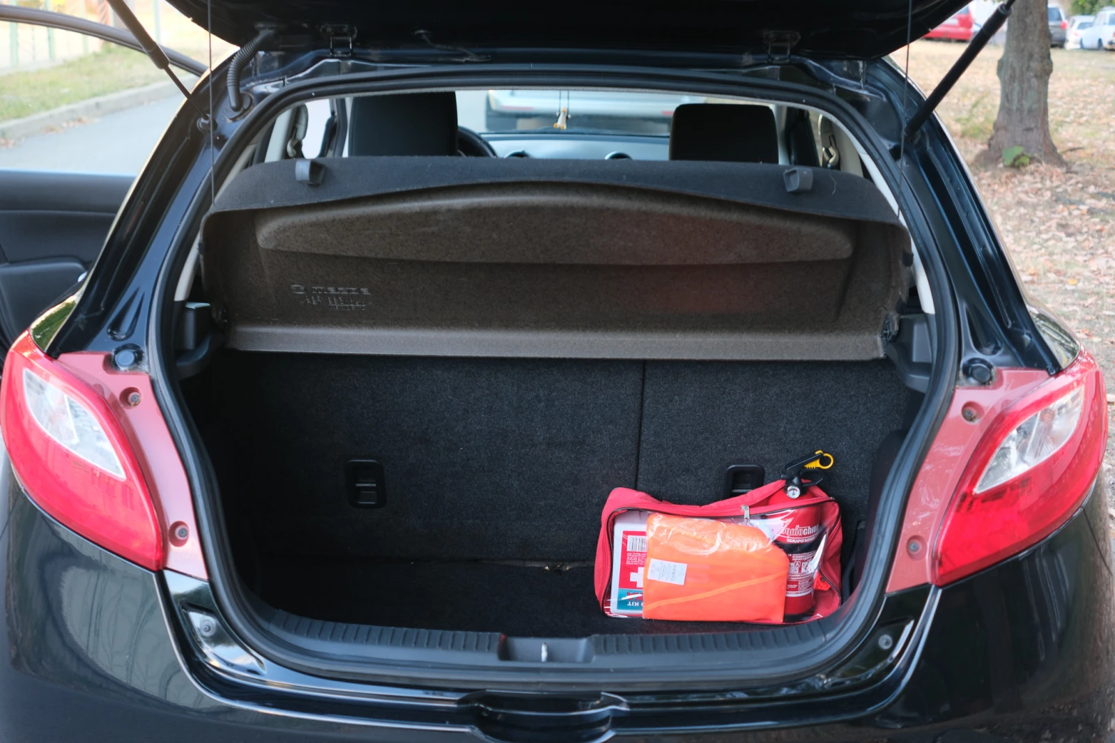 Mazda 2 1.3i facelift | Mobile.bg   13