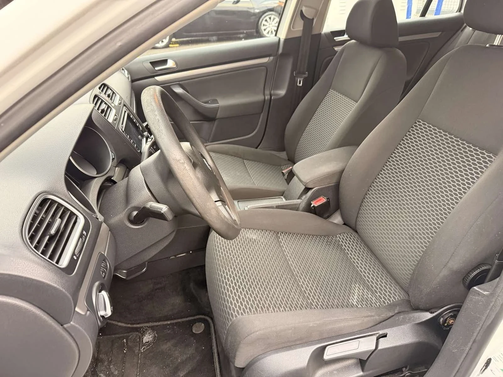 VW Golf Golf 6 1.6 TDI DSG    | Mobile.bg   10