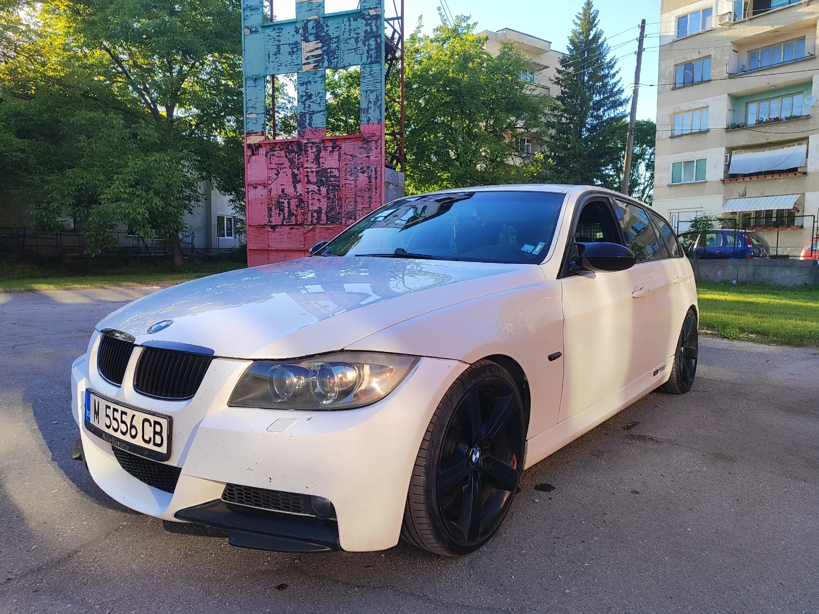 BMW 320 M pack Alcantara RWD, снимка 2 - Автомобили и джипове - 53142514