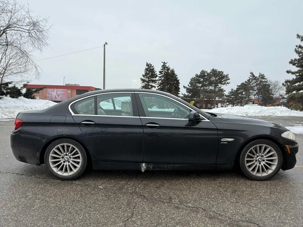 BMW 535 XDRIVE * 8ZF * ПОДГРЕВ НА ВСИЧКИ СЕДАЛКИ *  - изображение 4