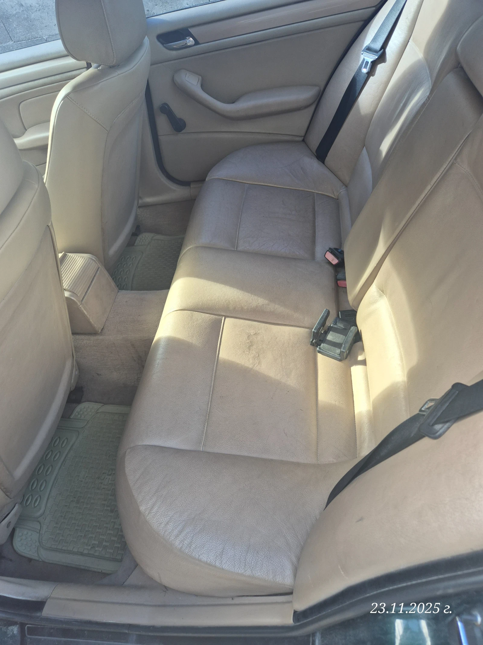 BMW 320, снимка 3 - Автомобили и джипове - 54037625