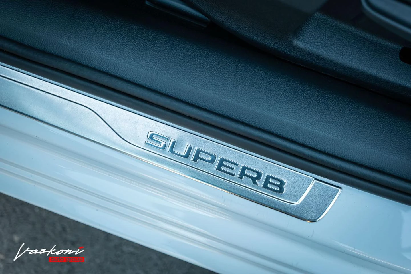 Skoda Superb 2.0 TDI Facelift Navi Virtual | Mobile.bg � ����������� 17