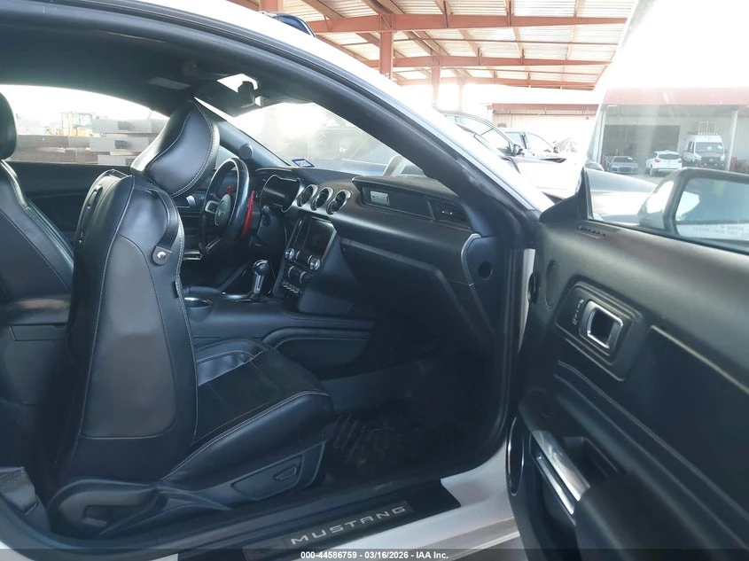 Ford Mustang 5.0l Gt Premium Fastback* КРАЙНА ЦЕНА ДО БГ* , снимка 5 - Автомобили и джипове - 54353068