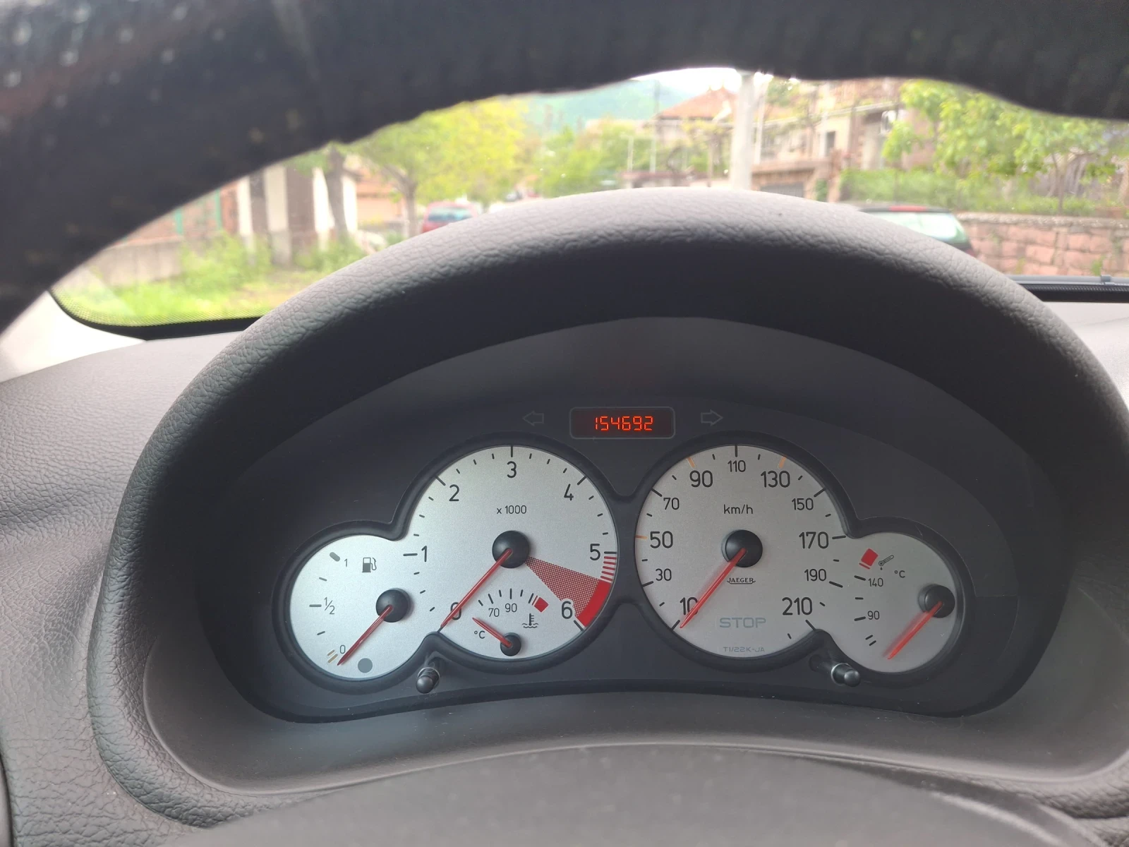 Peugeot 206 2.0hdi.klim, снимка 12 - Автомобили и джипове - 54383336