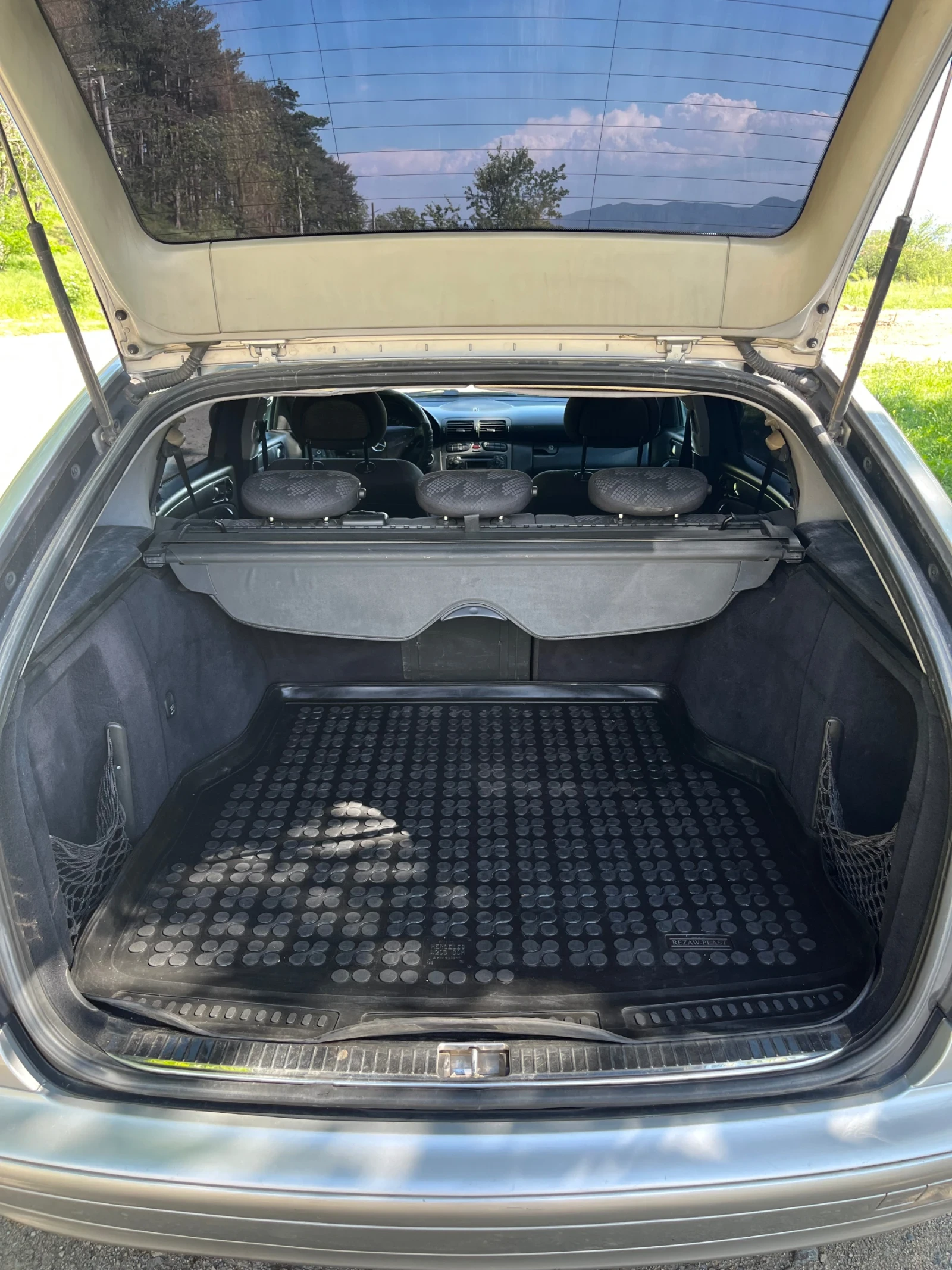 Mercedes-Benz C 220 2, 2 cdi, снимка 11 - Автомобили и джипове - 54702858