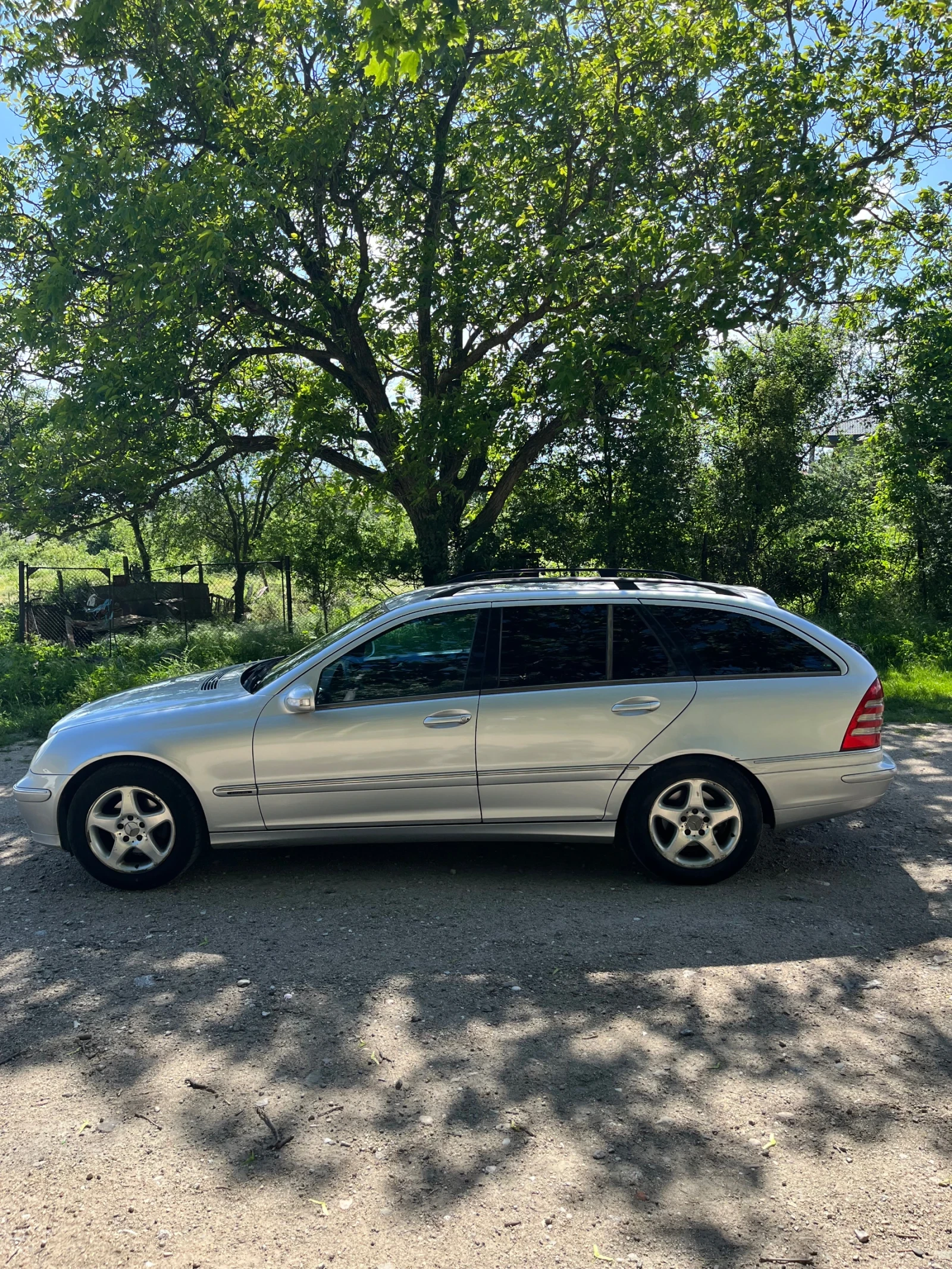 Mercedes-Benz C 220 2, 2 cdi, снимка 2 - Автомобили и джипове - 54702858