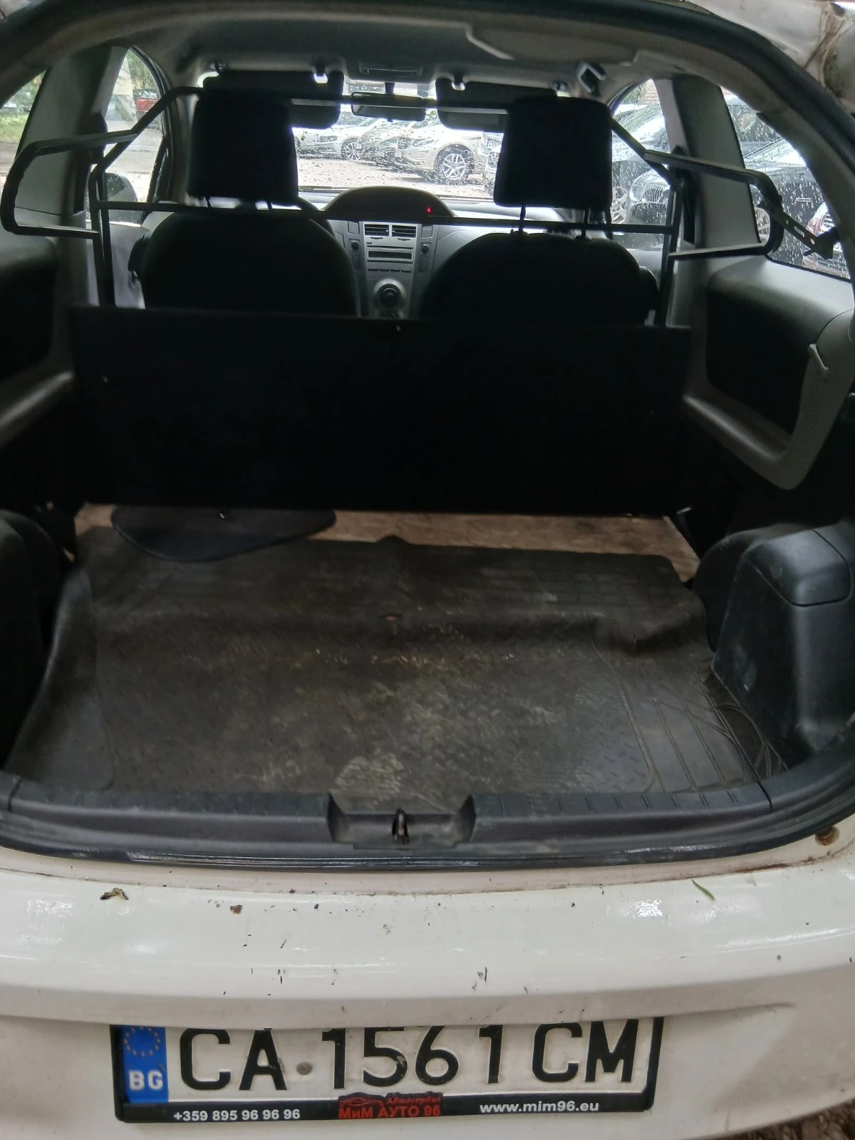 Toyota Yaris, снимка 9 - Автомобили и джипове - 54901450
