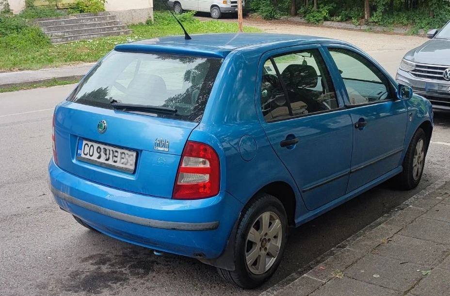 Skoda Fabia, снимка 2 - Автомобили и джипове - 55231757