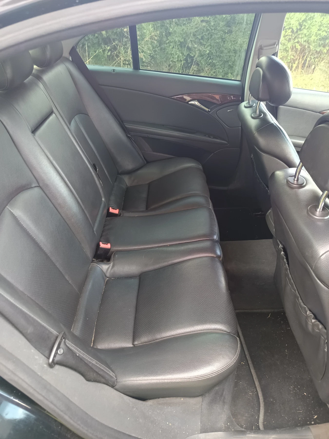 Mercedes-Benz E 200, снимка 7 - Автомобили и джипове - 55503509