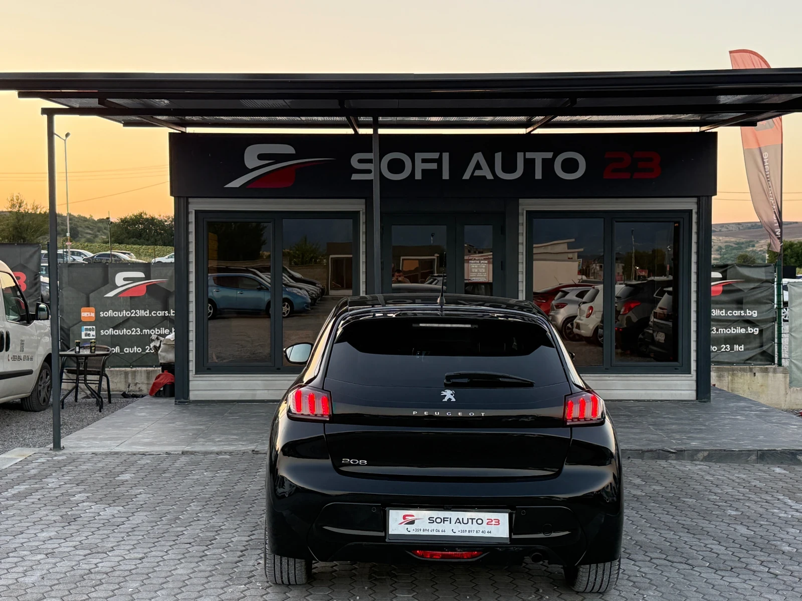 Peugeot 208 1.2 FULL OPTIONS! KTEO, COC, снимка 6 - Автомобили и джипове - 55533178