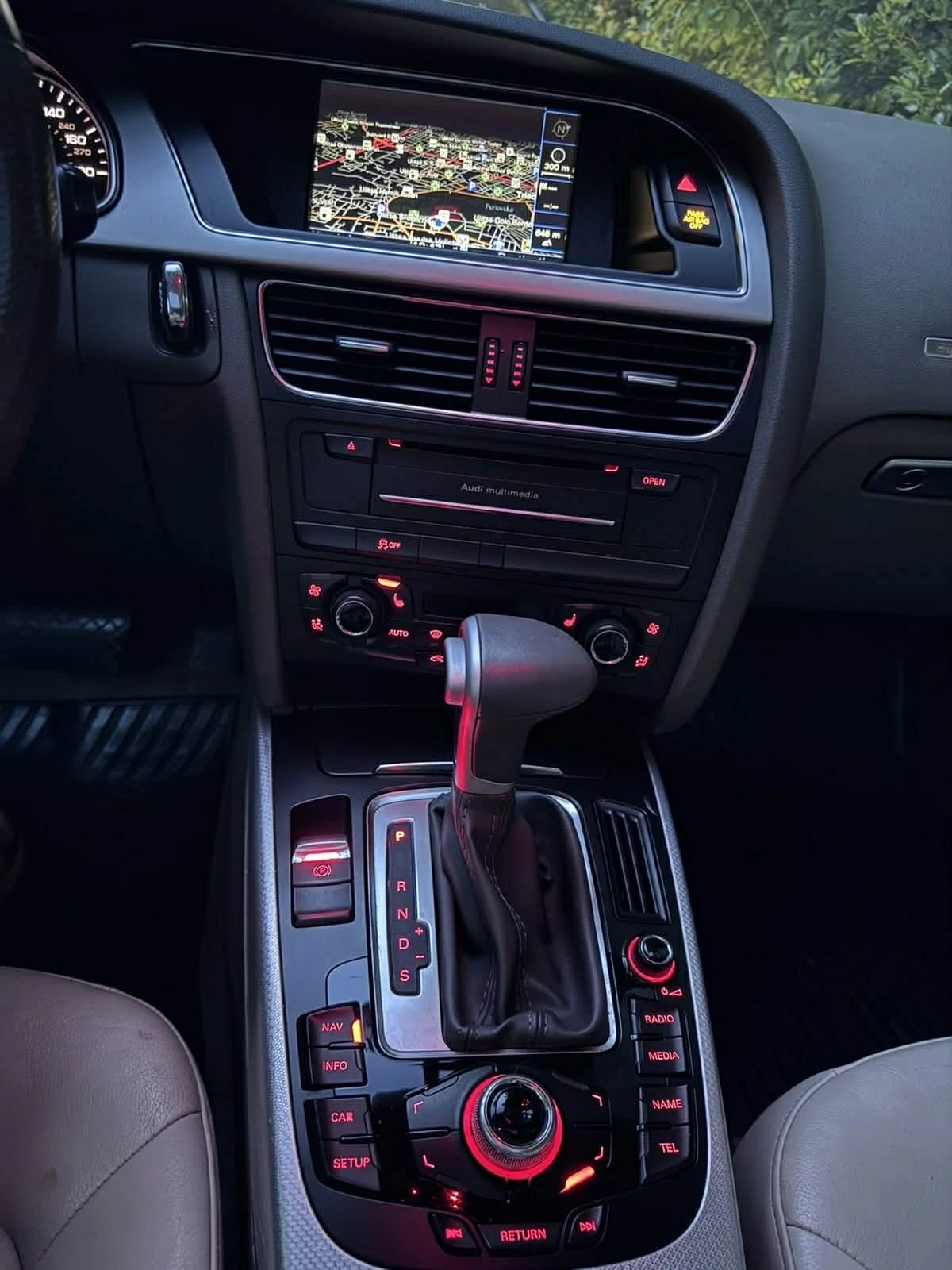 Audi A5 2.0 Quattro, снимка 7 - Автомобили и джипове - 55541281