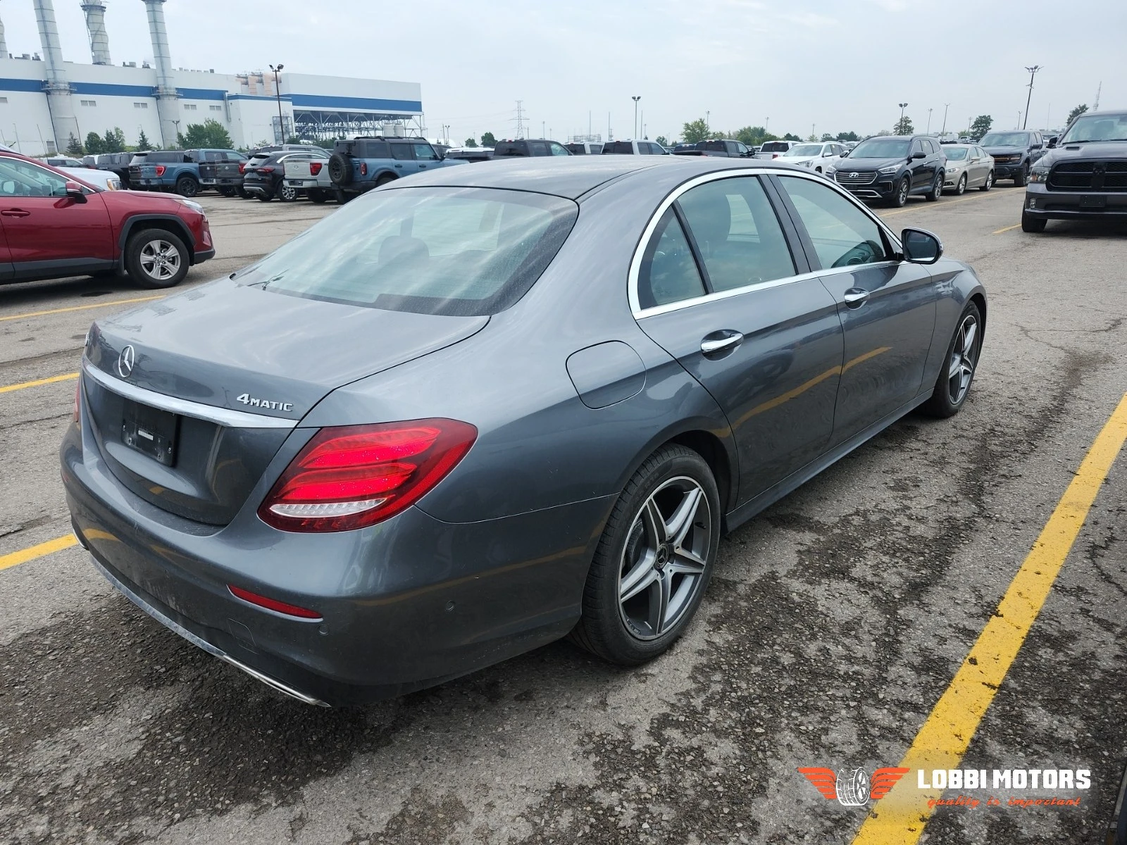 Mercedes-Benz E 300, снимка 3 - Автомобили и джипове - 55955924