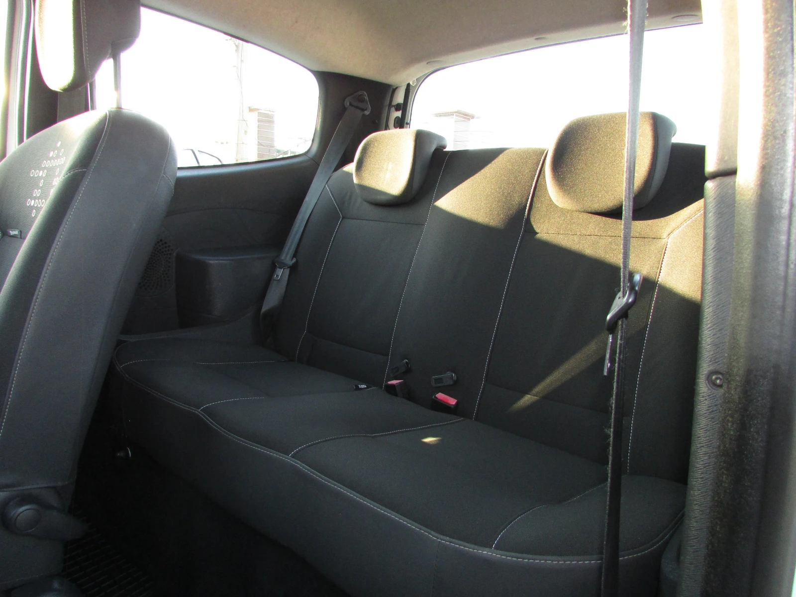 Renault Twingo 1.2i EURO5B, снимка 8 - Автомобили и джипове - 56074734