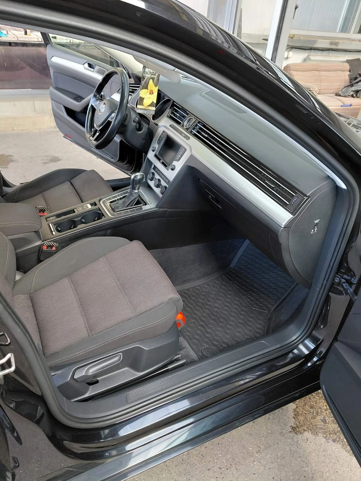 VW Passat B8 | 2.0 TDI | MATRIX | DSG 6 | 150 HP, снимка 8 - Автомобили и джипове - 56577475