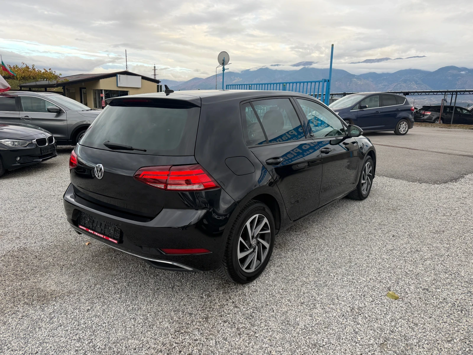 VW Golf 1.4i 125k.c., снимка 4 - Автомобили и джипове - 56726250