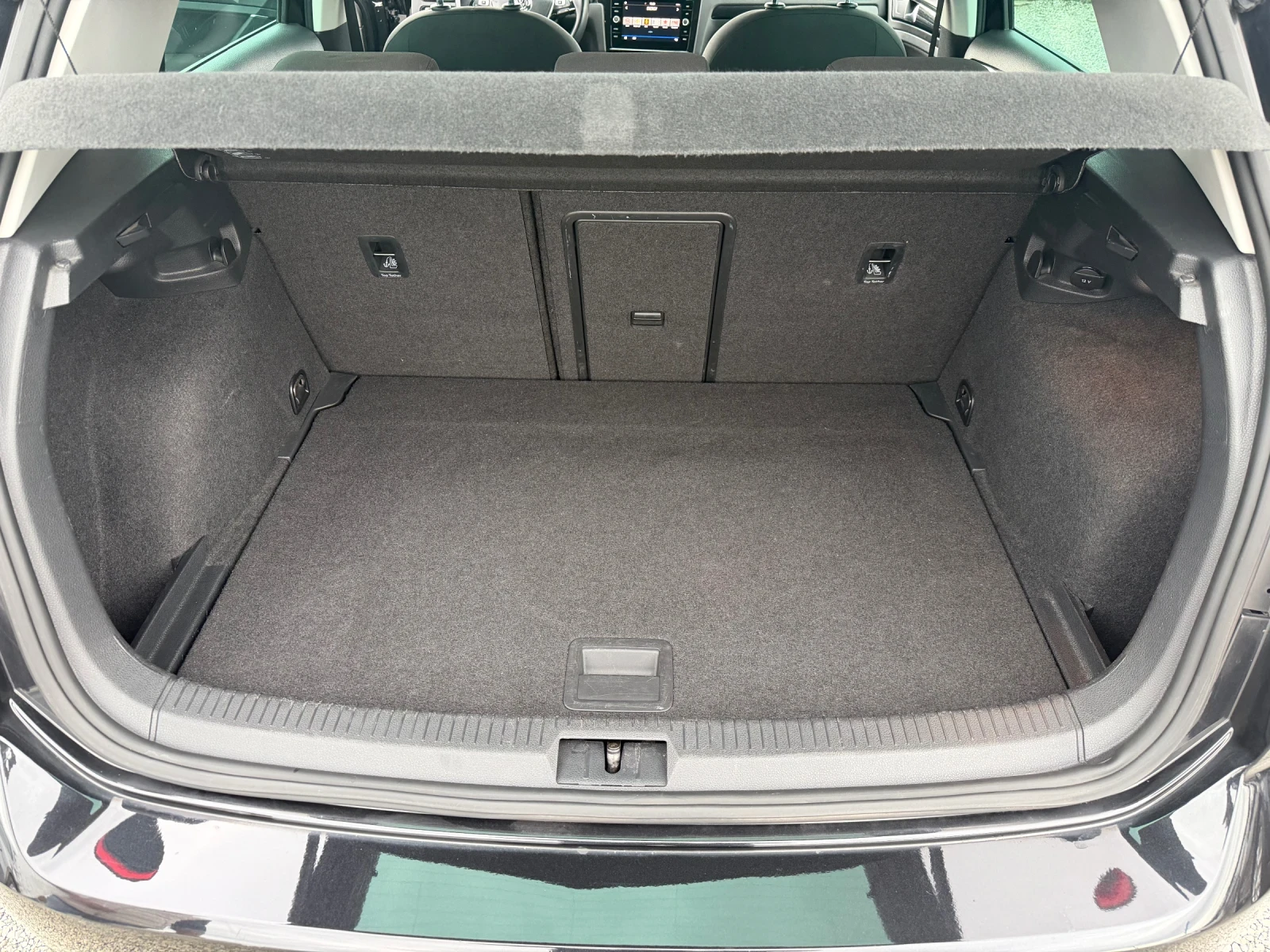 VW Golf 1.4i 125k.c., снимка 12 - Автомобили и джипове - 56726250