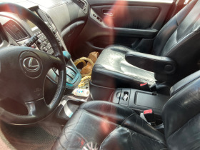 Lexus RX 300 Развалена скоростна кутия, снимка 5 - Автомобили и джипове - 45337903