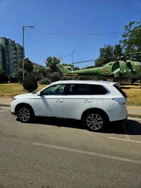 Обява за продажба на Mitsubishi Outlander 2.2 DI-D 4WD ~19 800 лв. - изображение 2